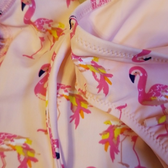 egg by Susan Lazar rash guard set - Picture 5 of 5